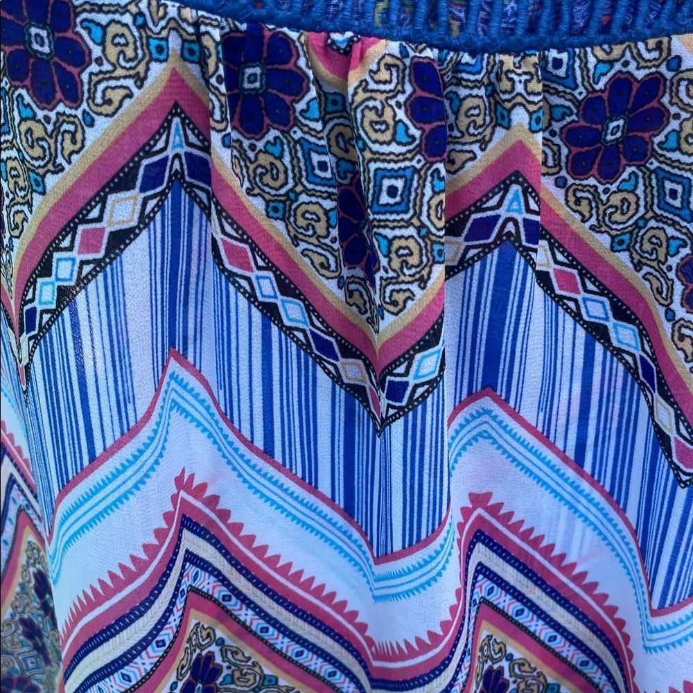 New Directions Multicolor Patterned Top - Picture 5 of 7